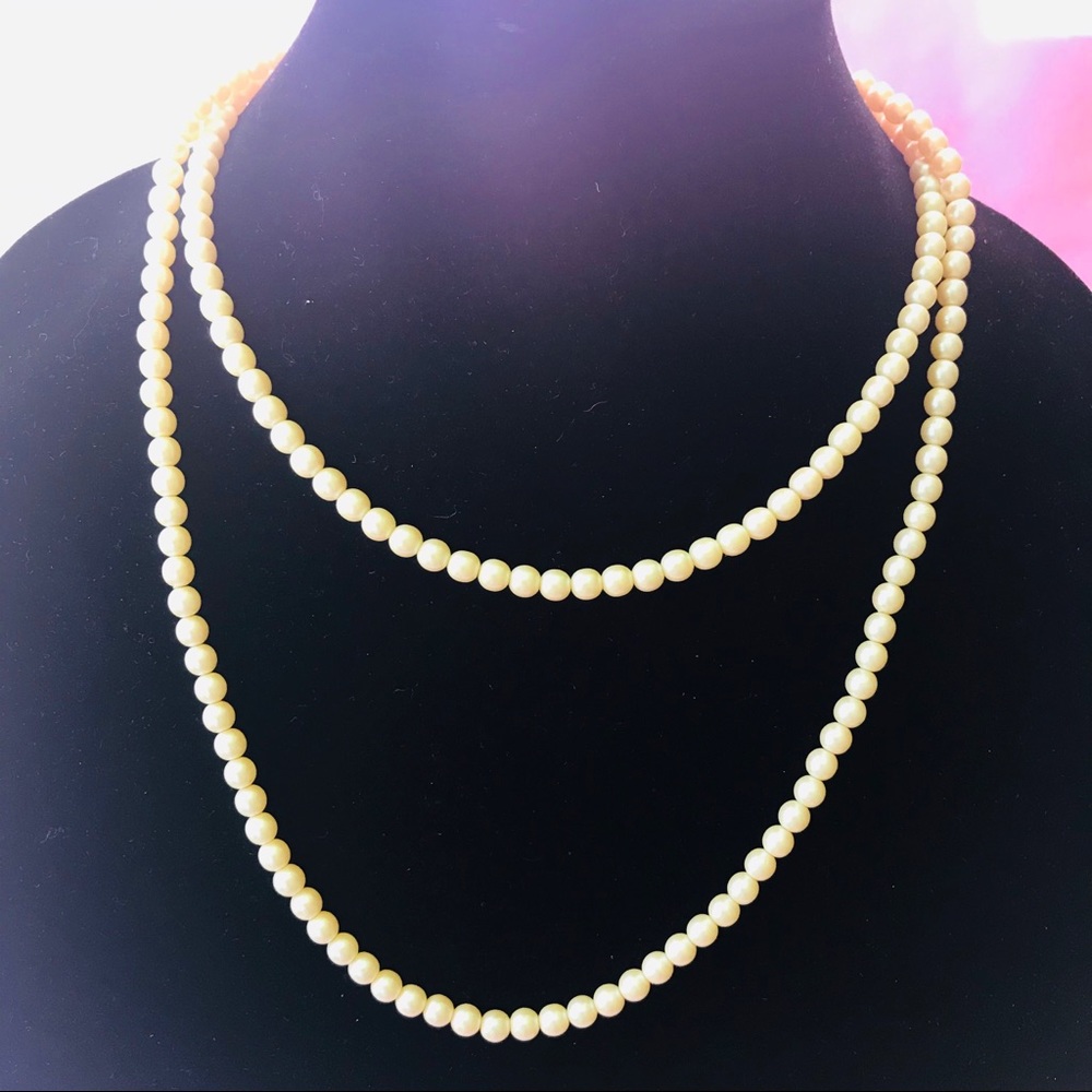 Vintage faux cream pearls